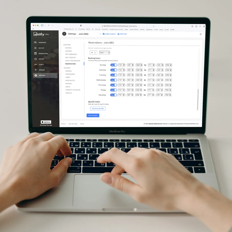 Setting up online reservations on the Waitly platform.